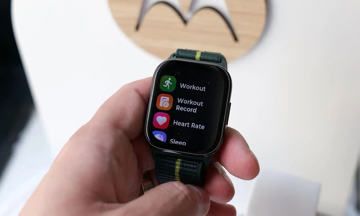Moto Watch Fit: часы, о которых никто не просил, но они все равно пришли