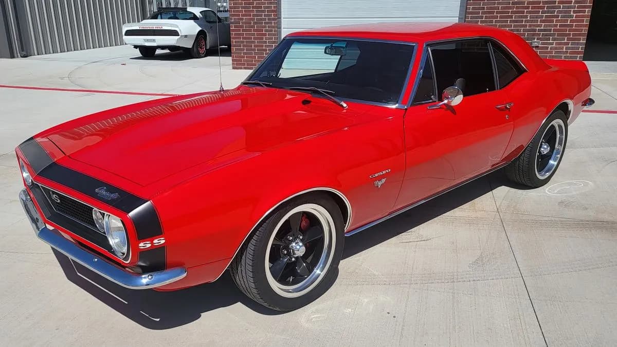СпотLIGHT на Chevrolet Camaro 1967 года: время для потока бабла!