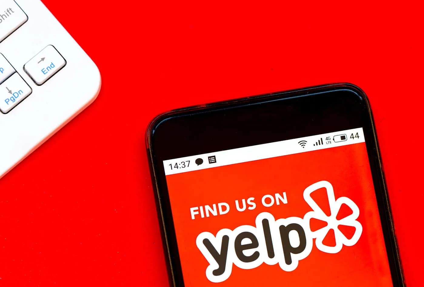 Yelp решил прикрепить ИИ к ресторанам, чтобы те не пропускали звонки