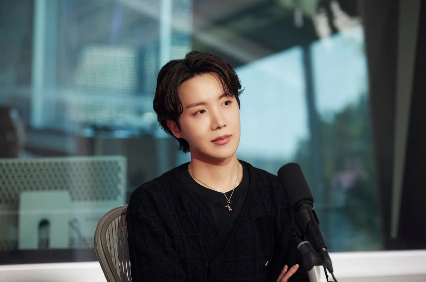 J-Hope из BTS: служба в армии, или как я научился по-другому жить
