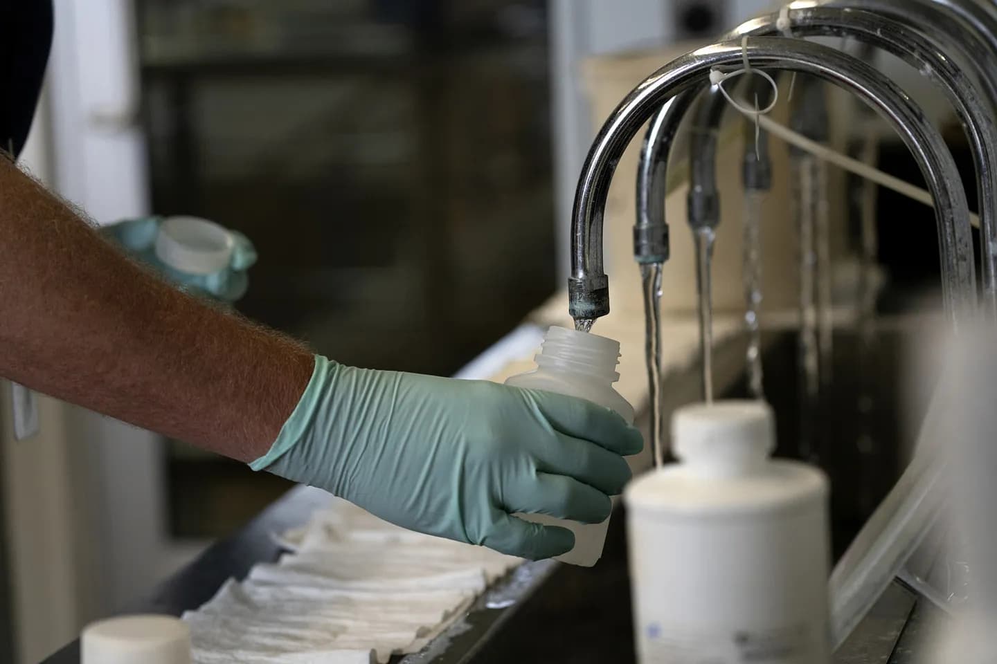 EPA: Мы все еще заботимся о вечных химикатах