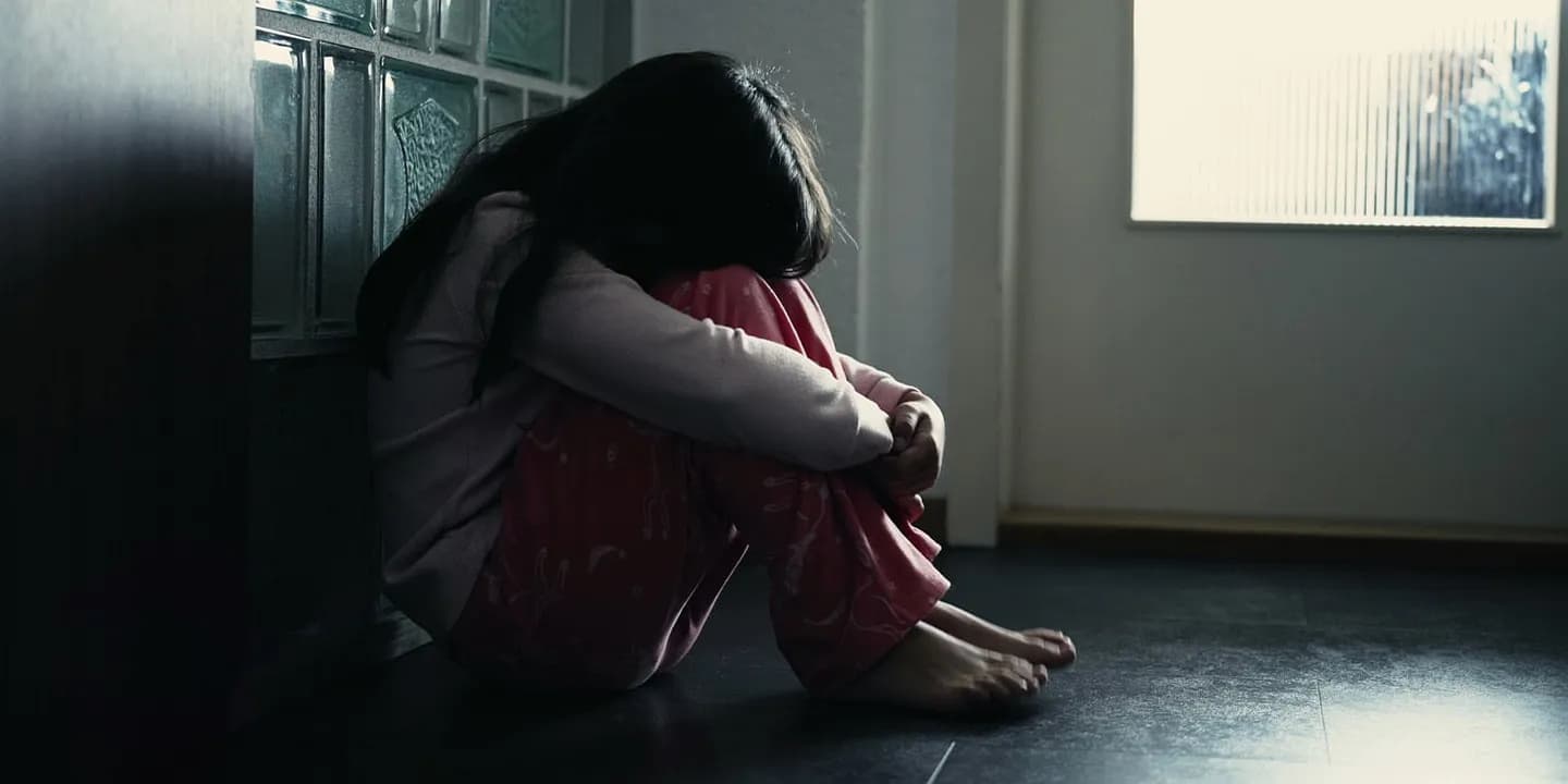 Как физическое развитие детей из учреждений ведет к гиперактивности
