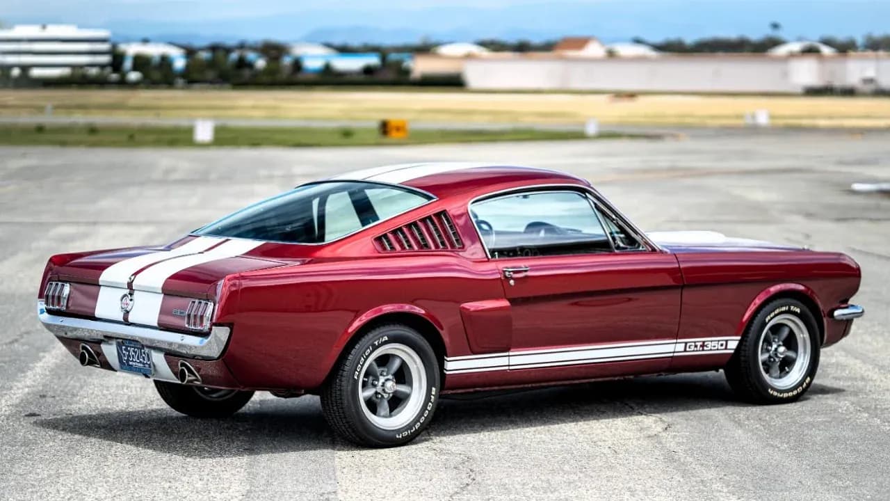 Реплика Ford Mustang GT350 1966 года: кошмар автолюбителя или сокровище?