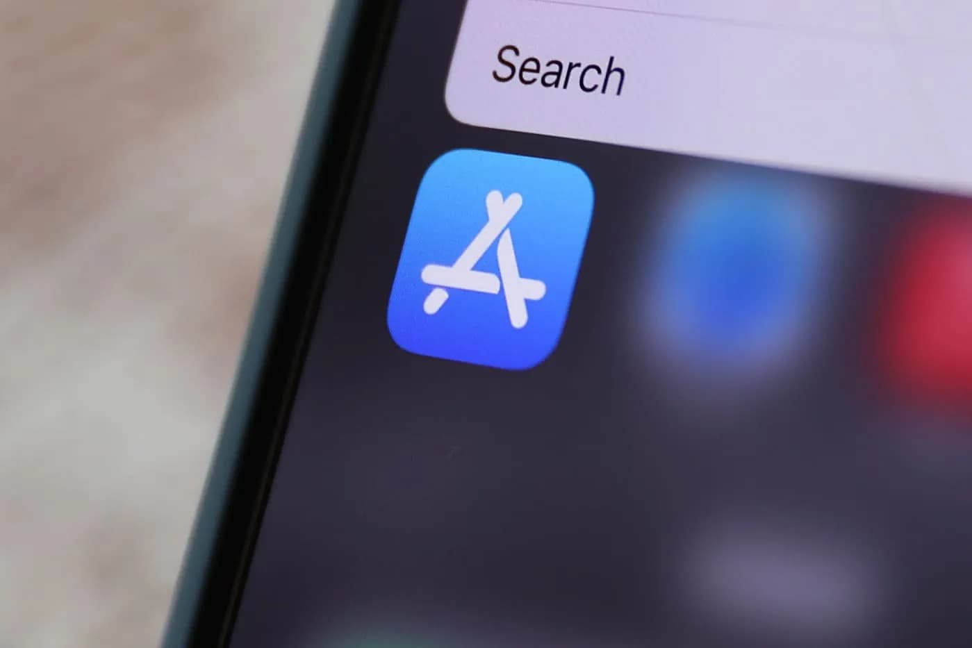 Apple вновь в суде: продолжается борьба за App Store