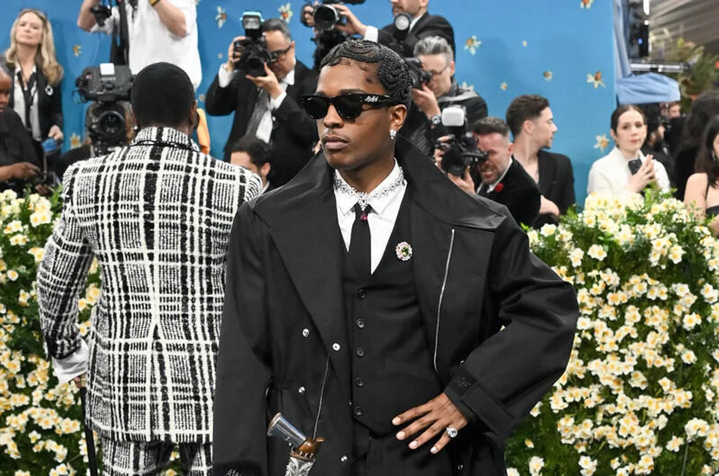 A$AP Rocky в восторге от раскрытия беременности Рианны на Мет Gala 2025