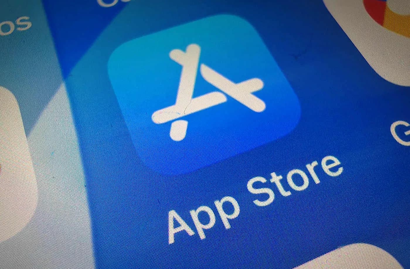 Apple снова под ударом: классический иск от разработчиков