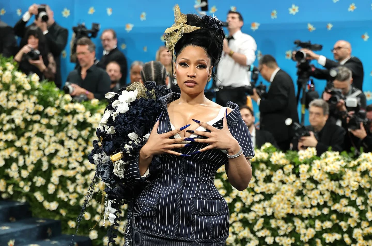 Ники Минаж и её «Гордый период» на Met Gala 2025: Как не удивить мир