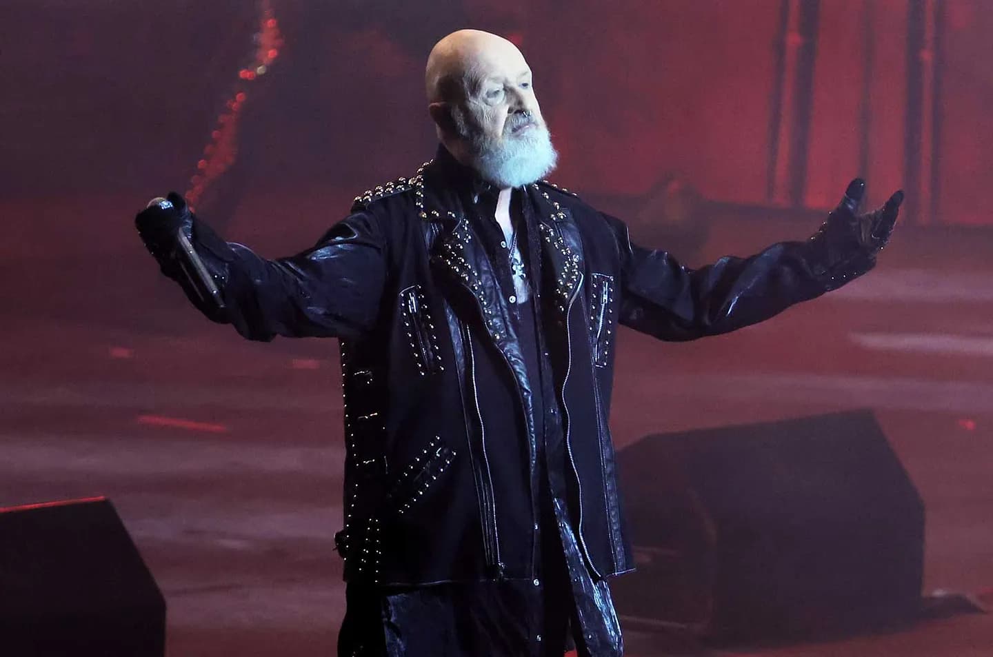Роб Хэлфорд в панике: как пропустить финал Black Sabbath и остаться на юбилее Scorpions?