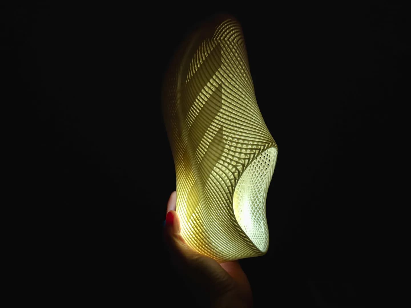 Кроссовки Adidas с 3D-печатью: Обувь из будущего или бессмысленный тренд?