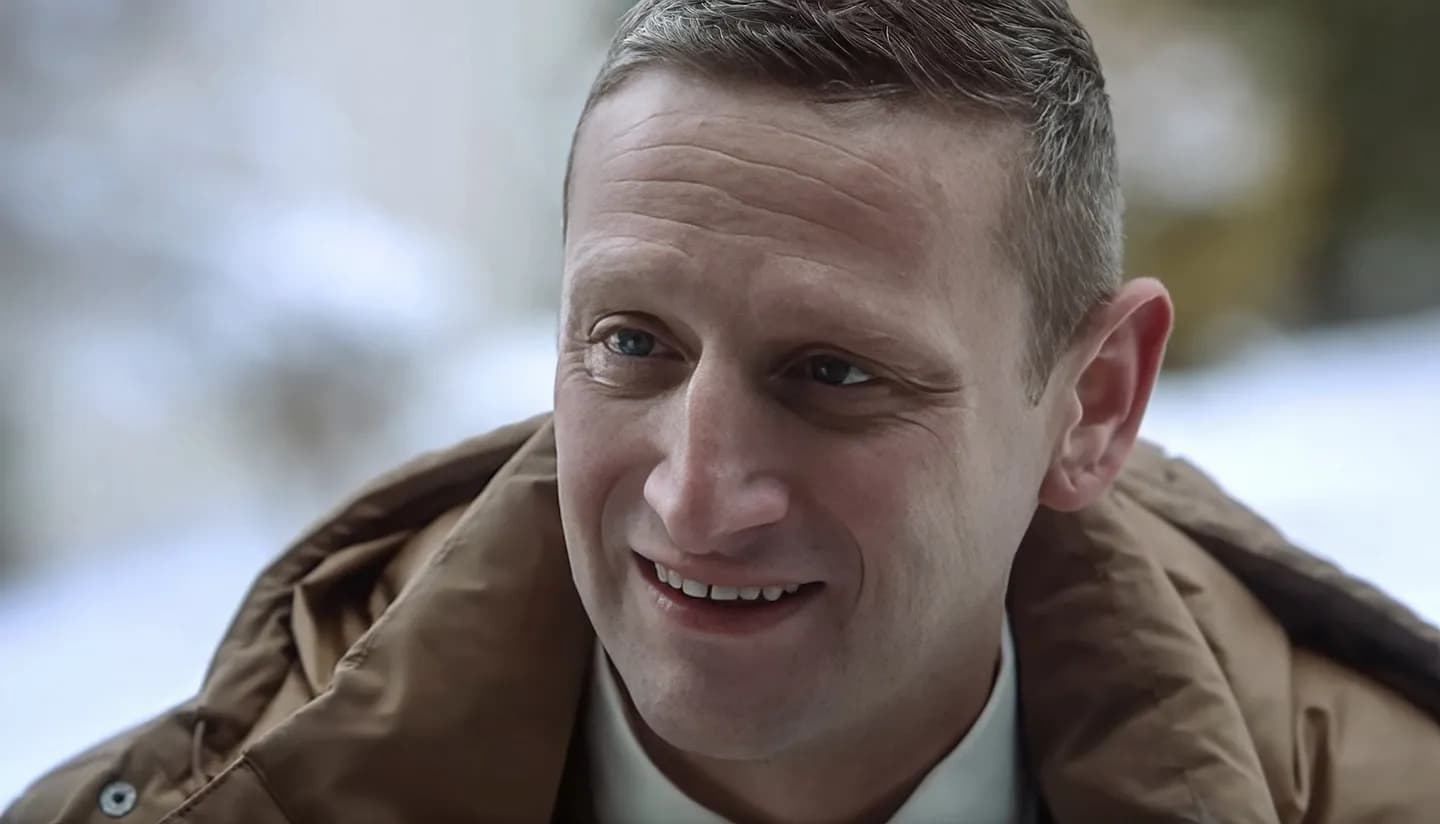 Тим Робинсон стал модным трендсеттером с "Дружбой" от A24