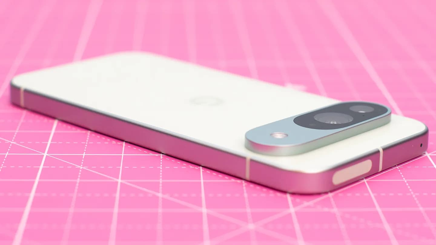 Обои Google Pixel 9a: искусство ради искусства!