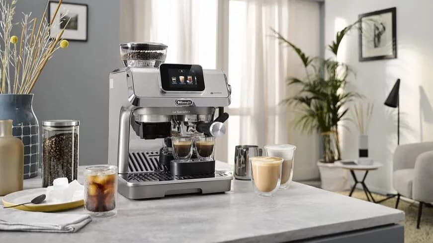 Кофе за 5 минут: новинка De'Longhi с молоком и чудесами
