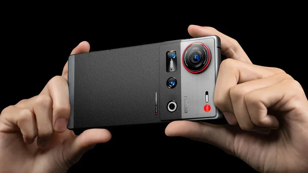 Новый смартфон Nubia: аналог Leica для любителей "фото"
