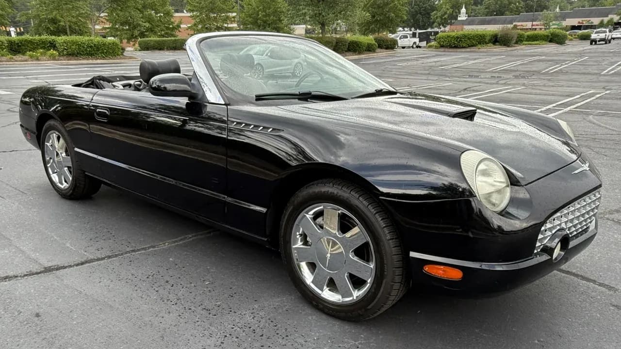 Нео-классика на колесах: 2002 Ford Thunderbird