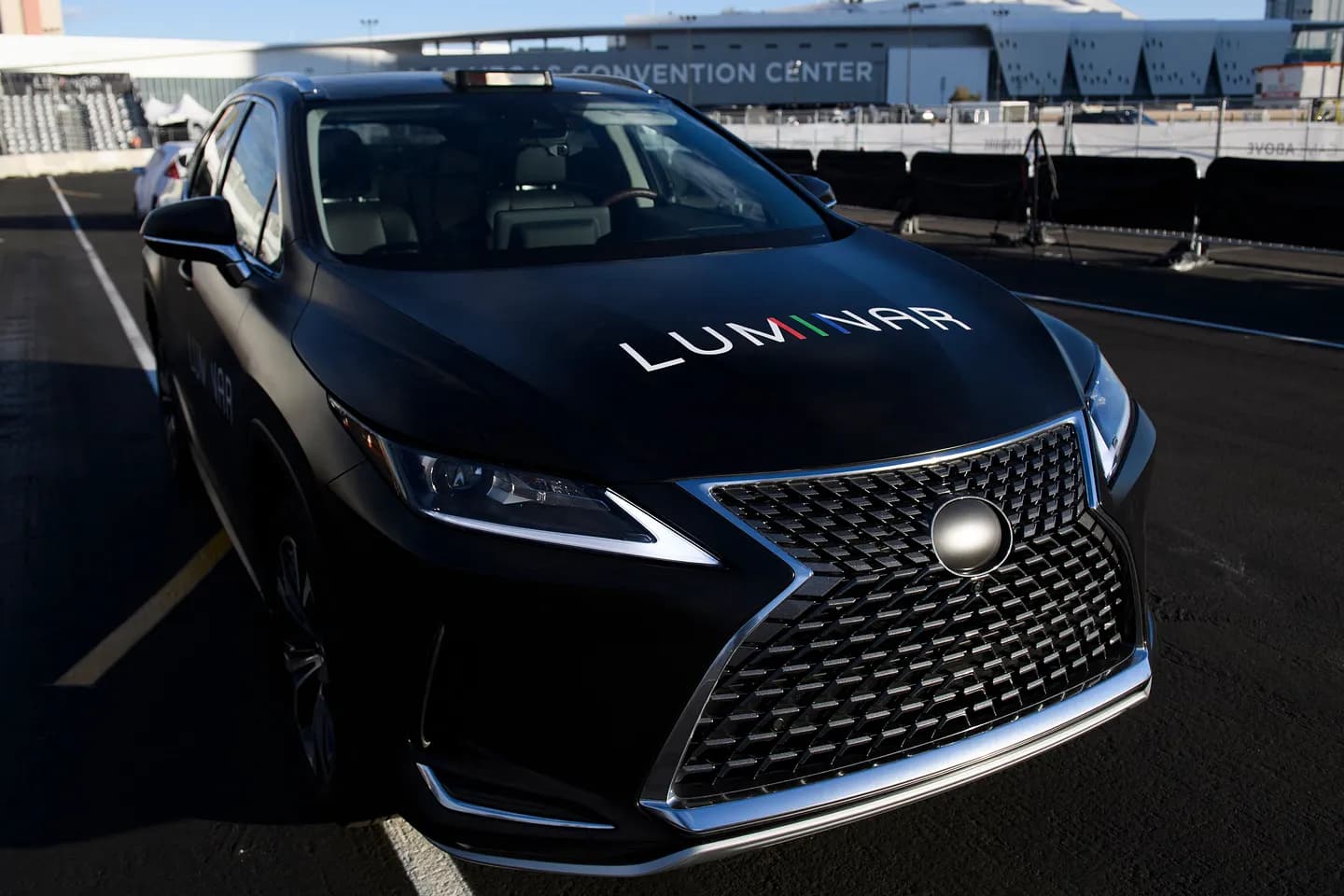 Luminar: Uвольнения и смешные повороты судьбы