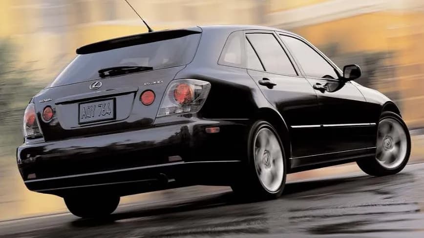Lexus IS: Прощай, старик?