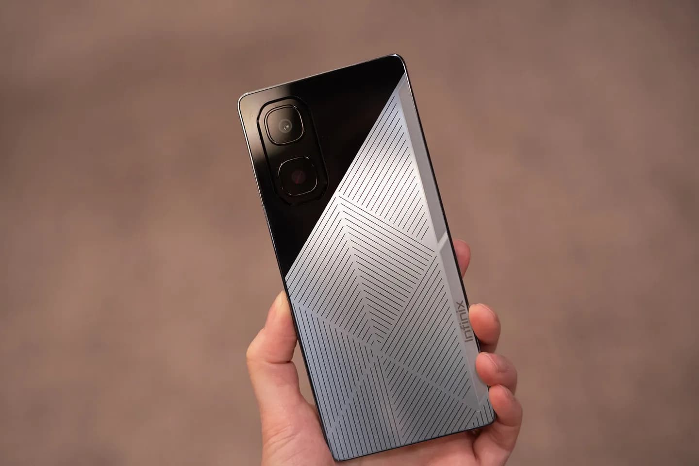 Солнечные уловки: как Infinix собирается зарядить добрую половину человечества