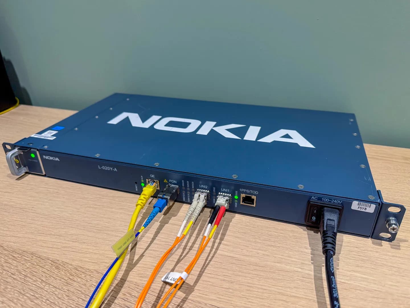 MWC 2025 — Скучное зрелище или бизнес-эпопея?