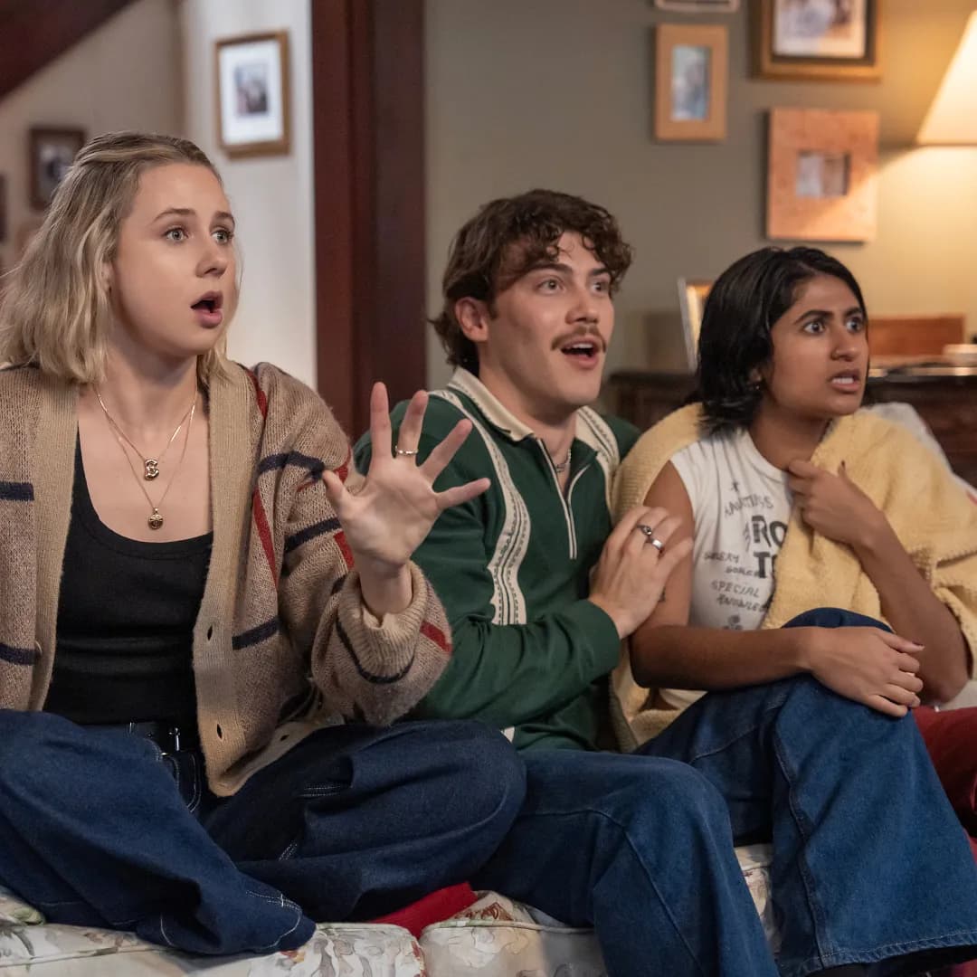 Знакомьтесь с кастом сериала «Adults» — яркая комедия о природе двадцатилетних