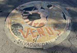 Мозаики Всемирных выставок демонтировали в Квинсе