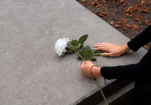 Смерть Тони Фицпатрика: актёр, художник, и ещё одна свеча Голливуда