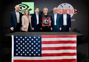 NVIDIA запускает производство первых чипов Blackwell в США