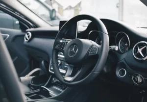 Автоэксперт отметил три проблемные модели Mercedes для россиян