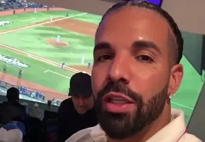 Дрейк болеет за Toronto Blue Jays в финале Мировой серии