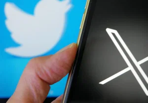 Алгоритмы угадывают судьбу политика по твитам: новый подход к политическому анализу