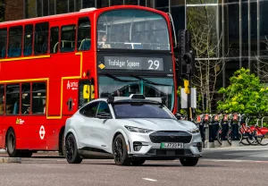 Я проехал на одном из первых беспилотных автомобилей в Великобритании