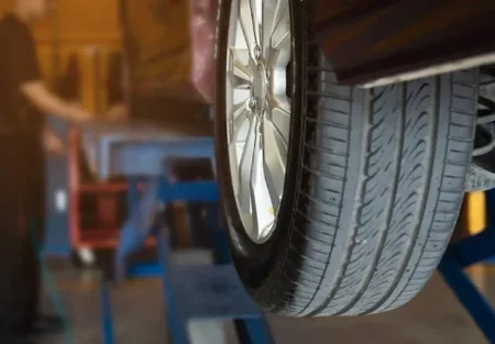 Как не остаться "обутым": проверяем шиномонтаж по-русски