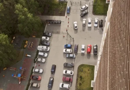 В Госдуме предложили освободить многодетных от оплаты парковки