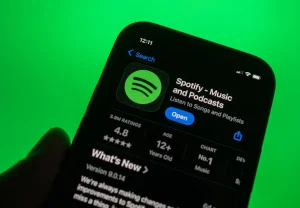 Spotify поднимает цены в США