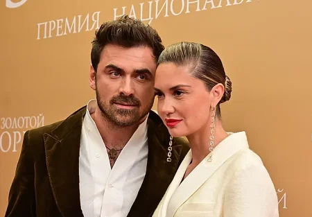 Агата Муцениеце стала мамой в третий раз