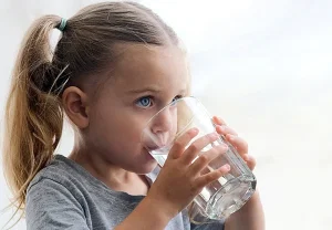 Фтор под контролем: что показало новое исследование о воде и мозгах американцев