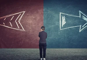 Экстремизм в центре: кто скрывается за политической серединой