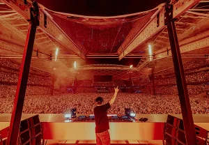 Австралийский диджей Dom Dolla побил рекорды на стадионе