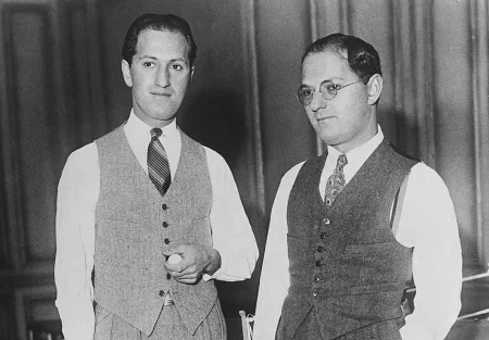 Старые хиты переходят в общественное достояние