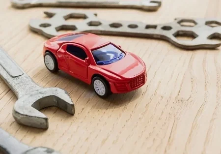 Самые часто ремонтируемые машины в России: в тройке лидеров Toyota, Lada и Hyundai