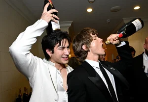 Heated Rivalry: Фанаты в России нарушают законы ради любви к сериалу