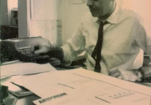 Умер Филип Лайдер — человек, придумавший Artforum