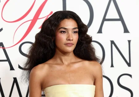 Оливия Дин поднимается на вершину Hottest 100