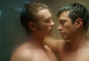 Жаркое соперничество и старые схемы