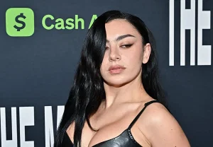 Чарли XCX и Бонд