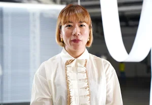 Японка, которая приручила гравитацию