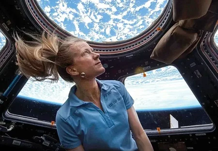 Личные смартфоны в космосе