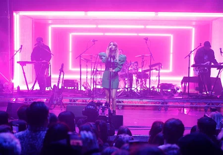 Chvrches возвращаются