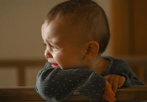 «Пусть поплачет»: безопасно ли это?