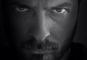 Темные люди и пустой мир