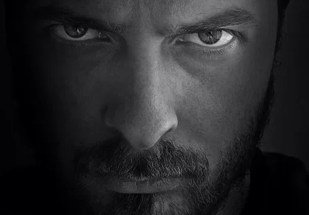 Темные люди и пустой мир